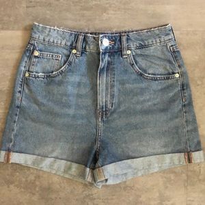 NWT H&M high rise denim shorts